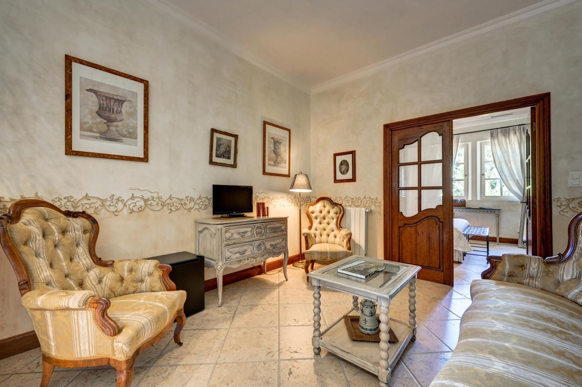 Mas Des Comtes De Provence Hotell Tarascon Exteriör bild